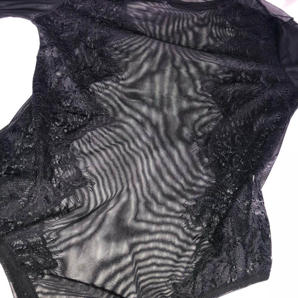 Sheer top - Picture 3 of 4